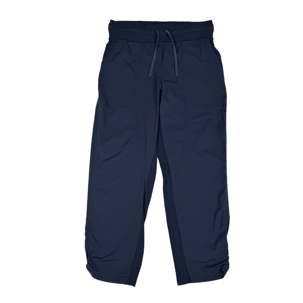 Lululemon Women's Slim Leg Dance Studio Pants Size 6 - Blue Cropped Jogger